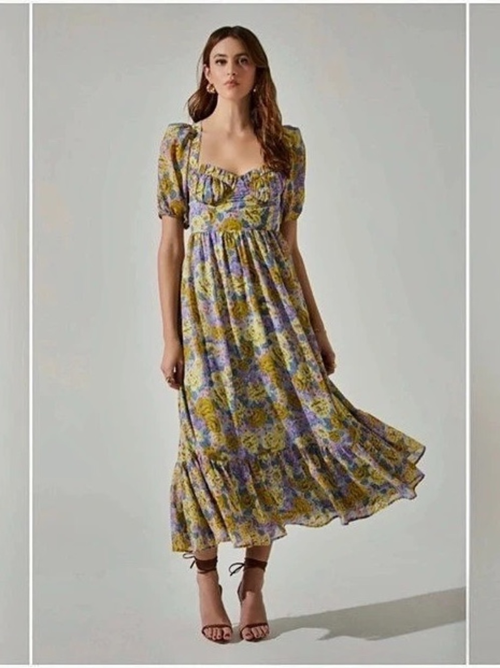 ASTR the Label Floral Sweetheart Neck Midi Dress